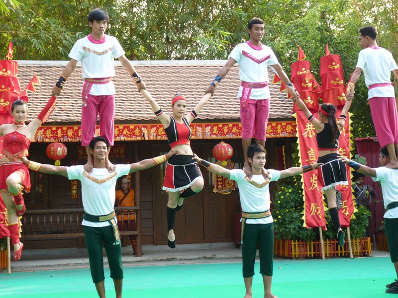cambodian-cultural_village.JPG